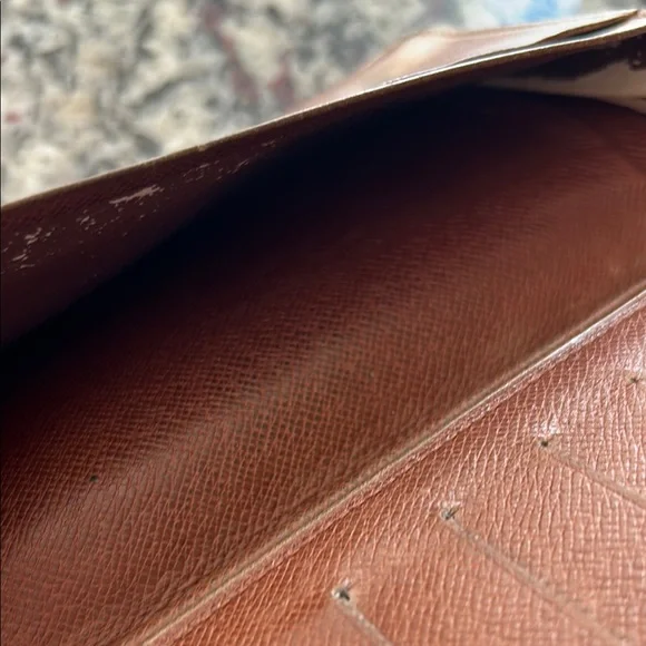 Louis Vuitton Monogram Wallet - Picture 7 of 9